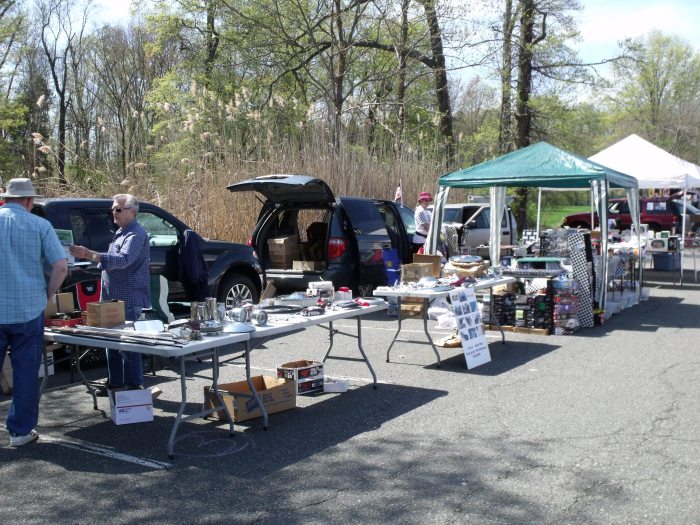 Flea market vendors lined the perimeter of the show field. 