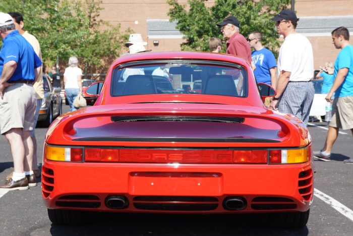 A Porsche 959