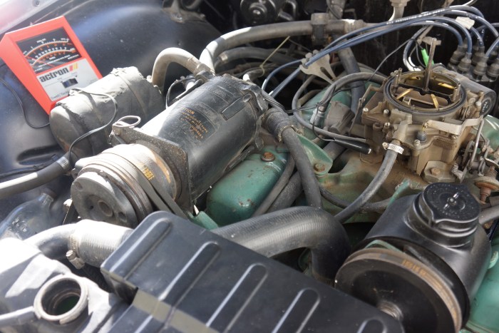 In 1963, dwell and idle speed were adjustable