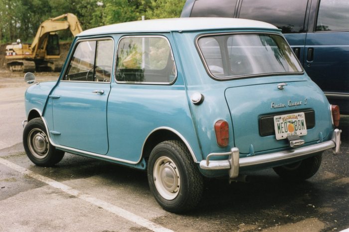 Austin Mini Cooper (this is the original one, folks)