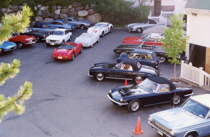 Nice overview of the parking lot, prior to the rally's start